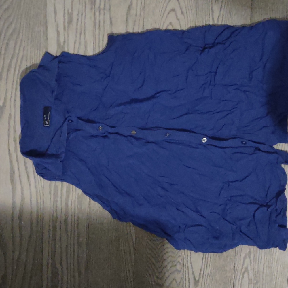 Summer top by gap